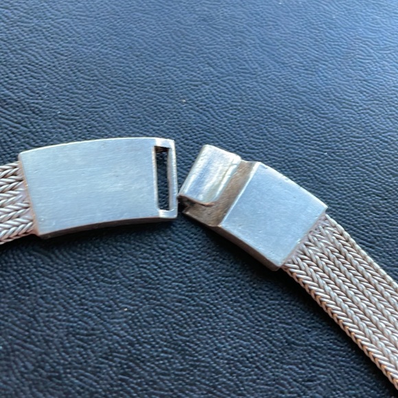 🟡 VINTAGE GERMAN STERLING SIGNED HANDERBEIT MEDALLION NECKLACE - Picture 5 of 9